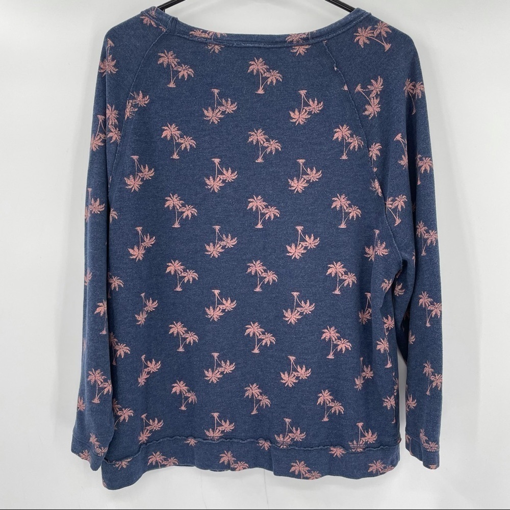 Victoria's Secret " Shell Ya " Sweatshirt - Picture 10 of 14
